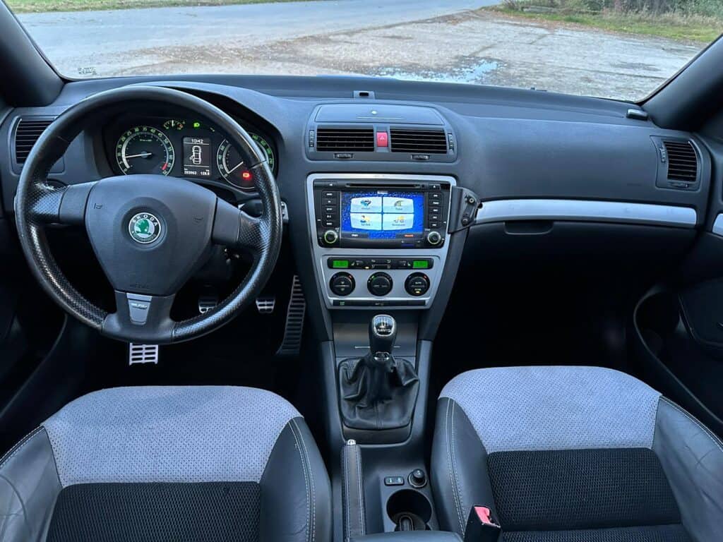 ŠKODA OCTAVIA 2 COMBI RS 2,0 TFSI