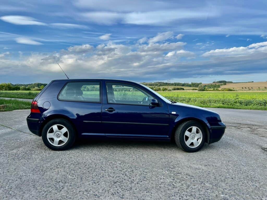 VOLKSWAGEN GOLF 4 1,4 hatchback