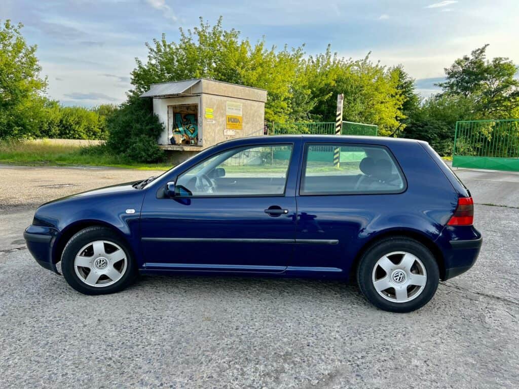 VOLKSWAGEN GOLF 4 1,4 hatchback